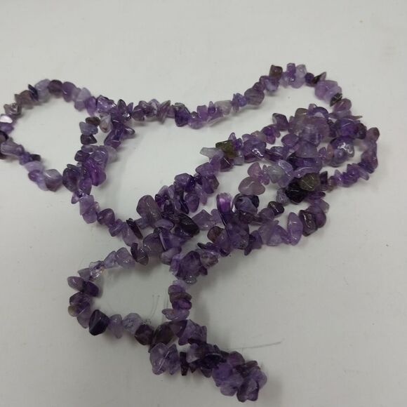 Approximately 34" Strand of Amethyst Bead Chip Beads - Picture 5 of 7